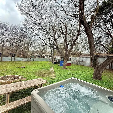 Canyon Lake River House Retreat-Location With Hot Tub Exterior photo